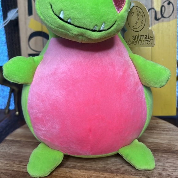 Squishy Heart Plush Dragon with iridescent horns and wings Valentines NWT - Picture 4 of 12